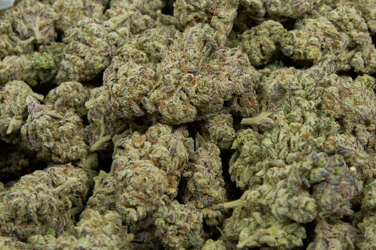 Hood Candy Indoor