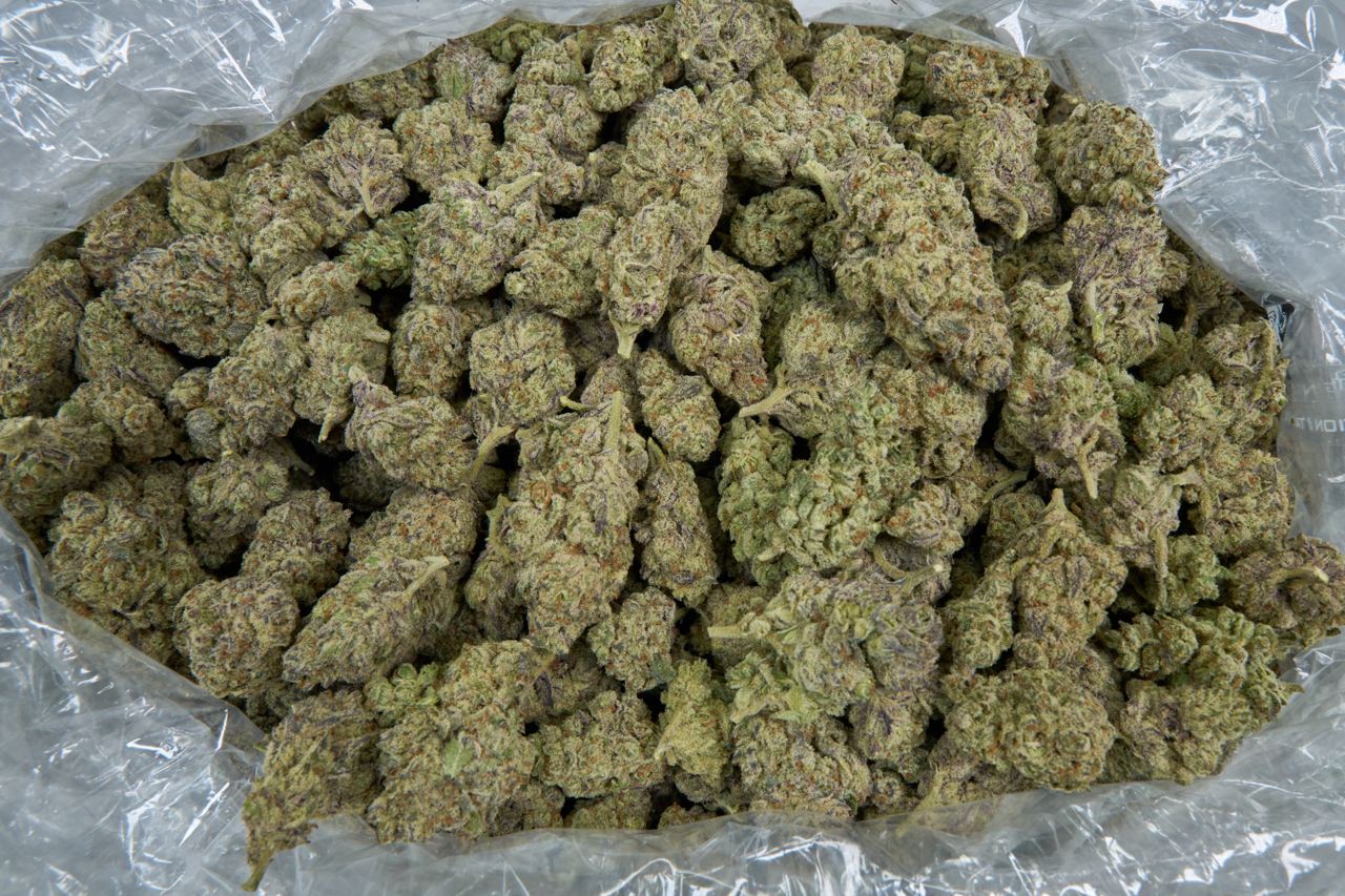 Hood Candy Indoor